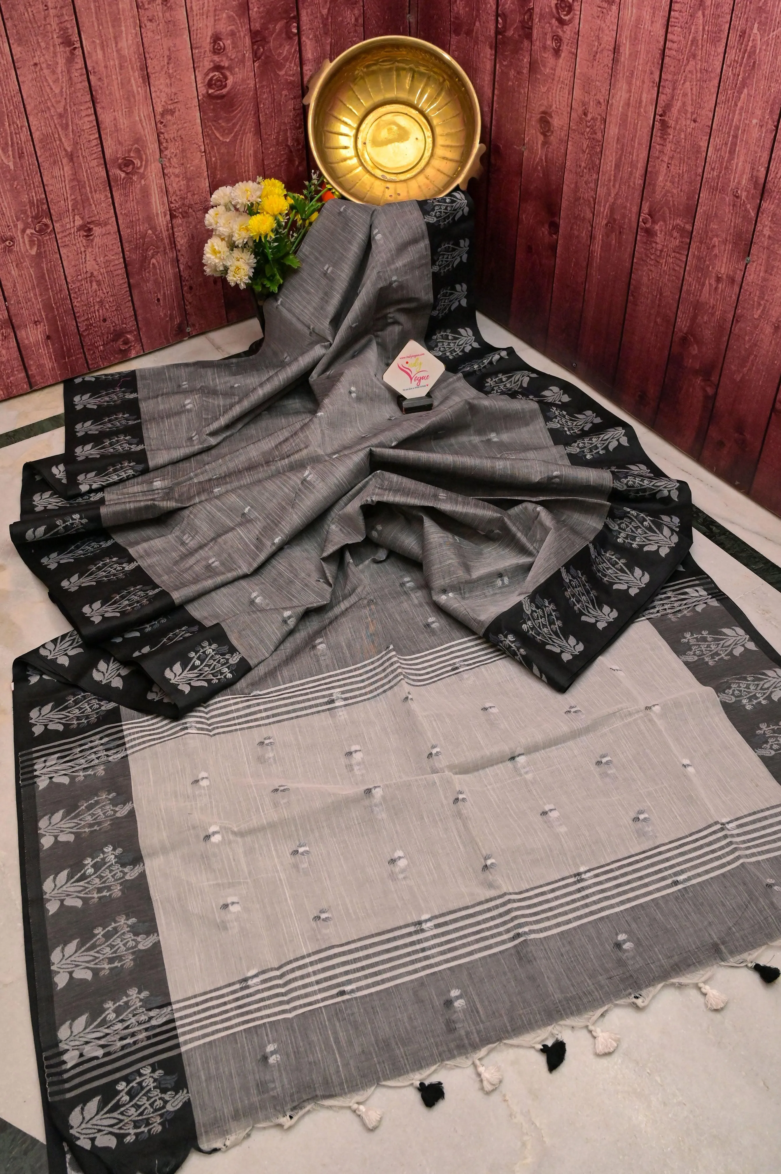 Grey Color Linen Khadi Cotton Handloom Saree