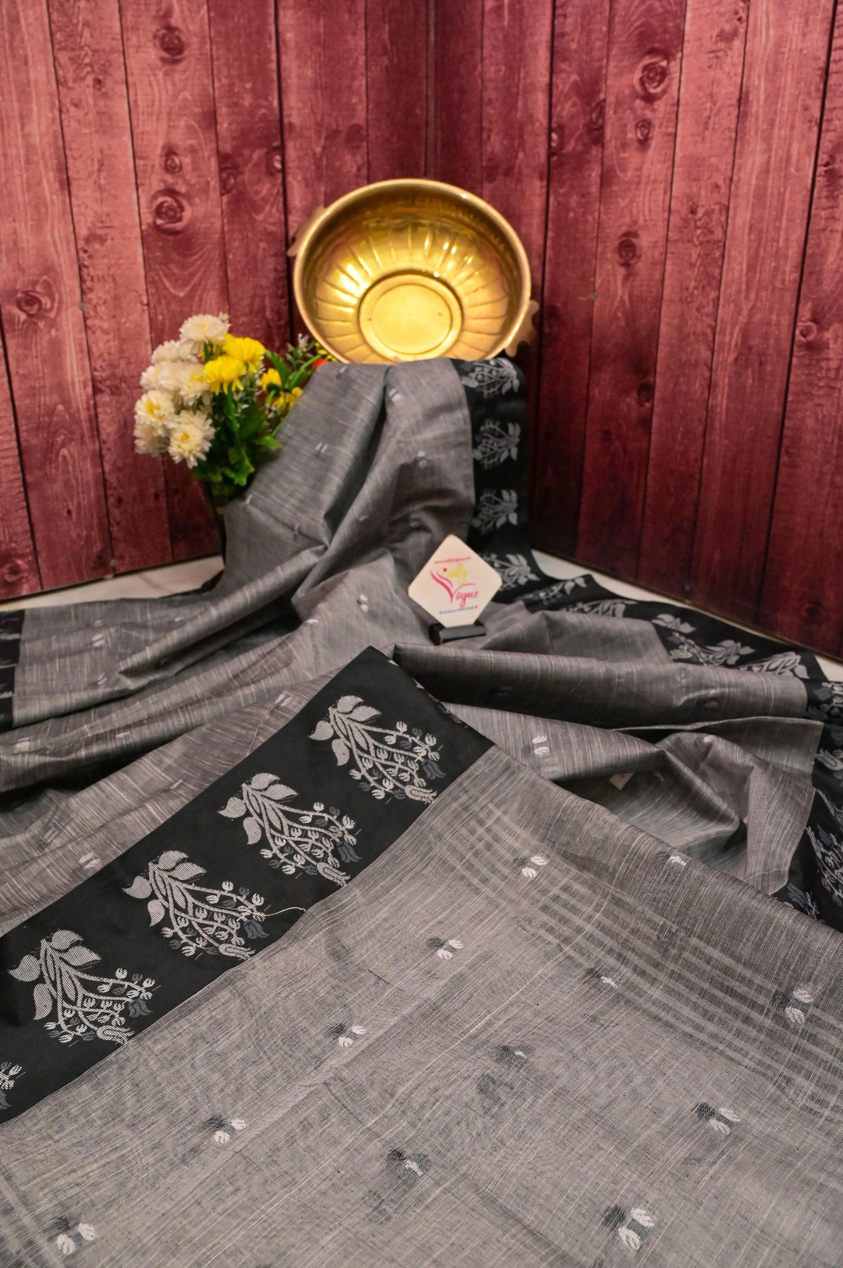 Grey Color Linen Khadi Cotton Handloom Saree