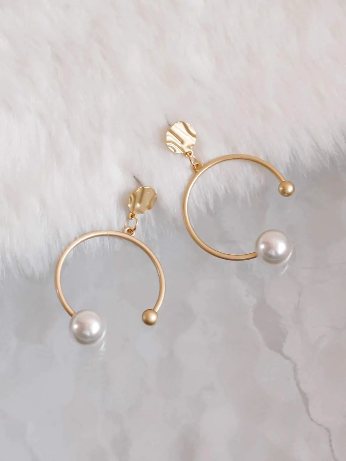 Lisa Pearl Hoops