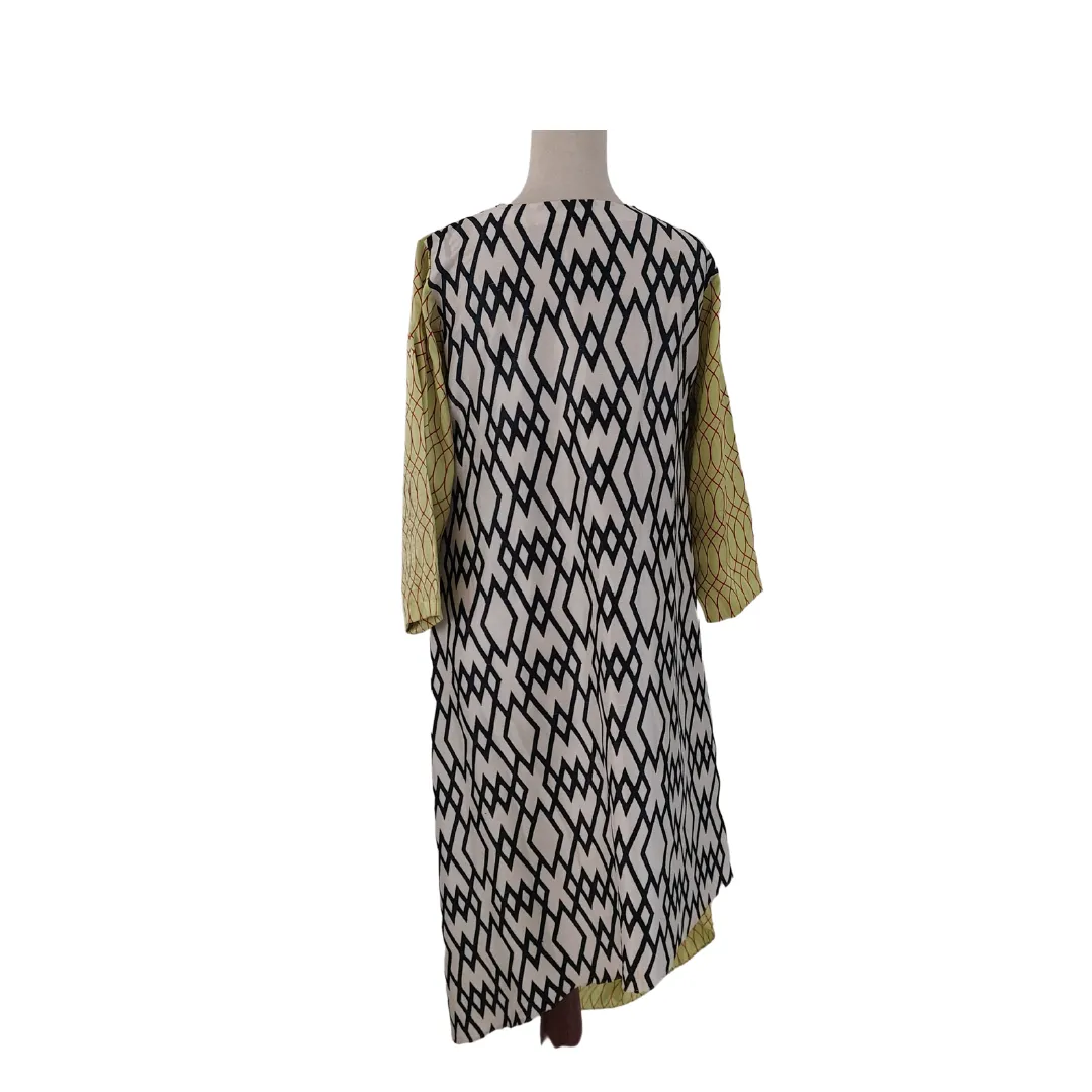 Sania Maskatiya Multi Print Scoop Neck Silk Kameez | Pre Loved |