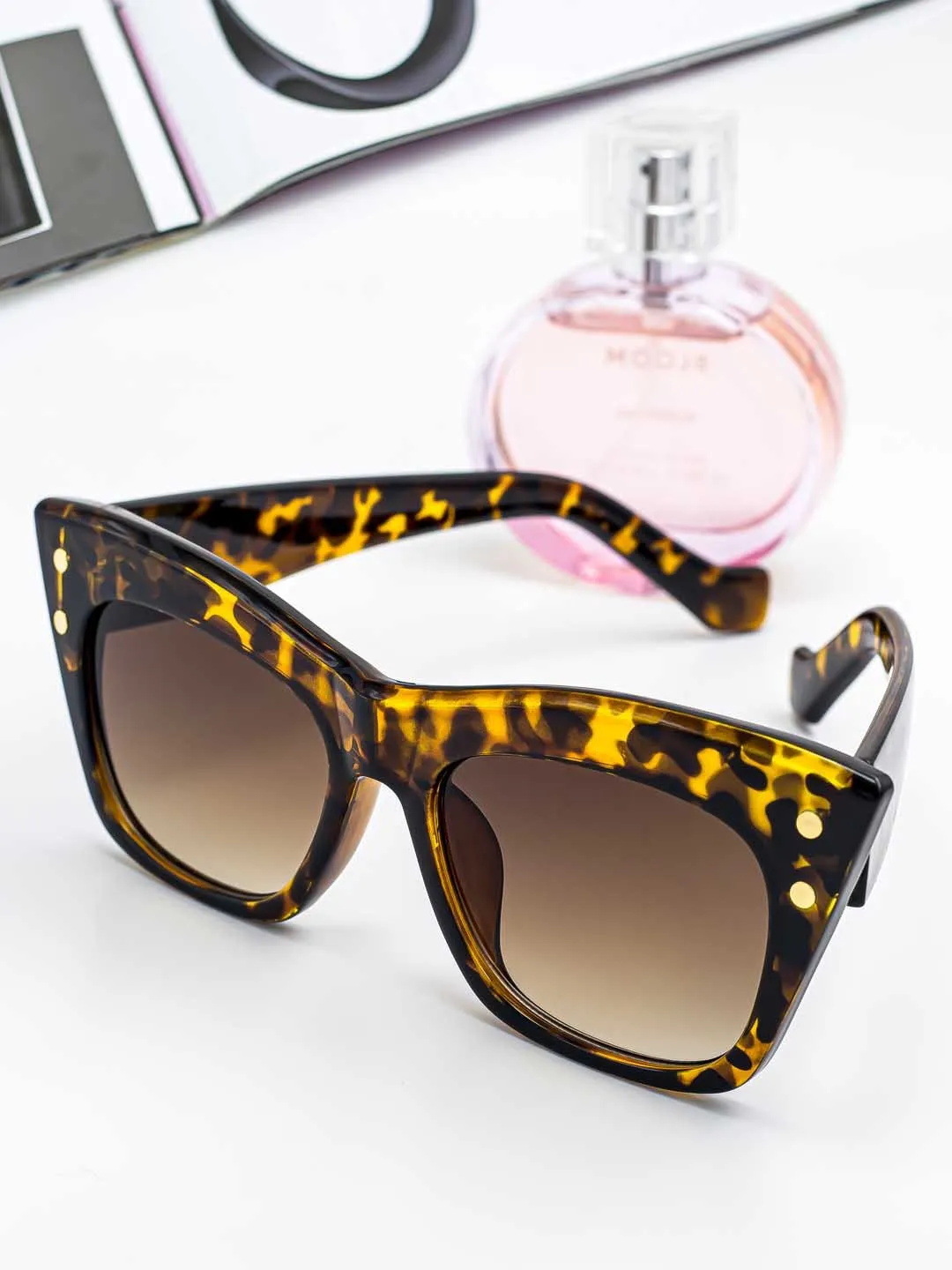 Vince Sunnies Brown